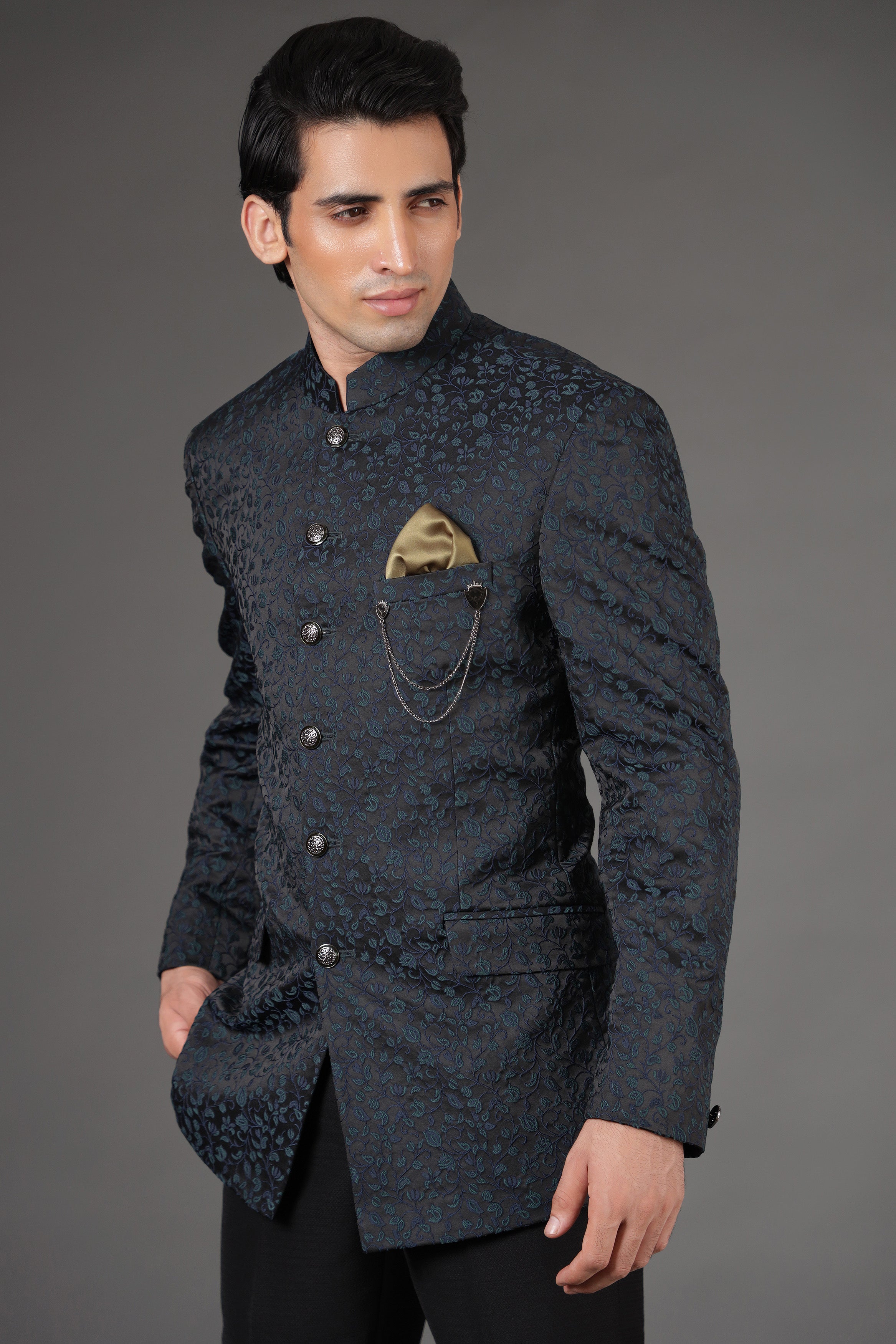 Men Black Solid Slim Fit Bandhgala Suit – ManQ